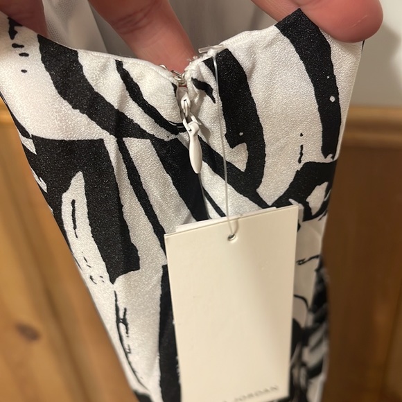 Julia Jordan Palm Print Jumpsuit - Picture 10 of 10